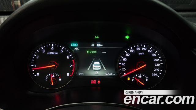 Kia K7 2017 — photo 11