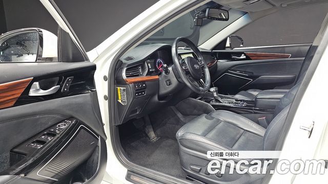Kia K7 2017 — photo 13