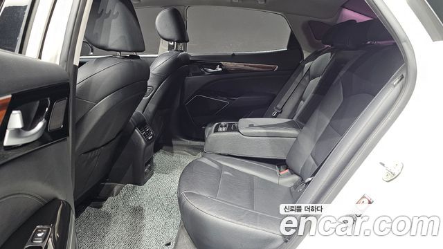 Kia K7 2017 — photo 18