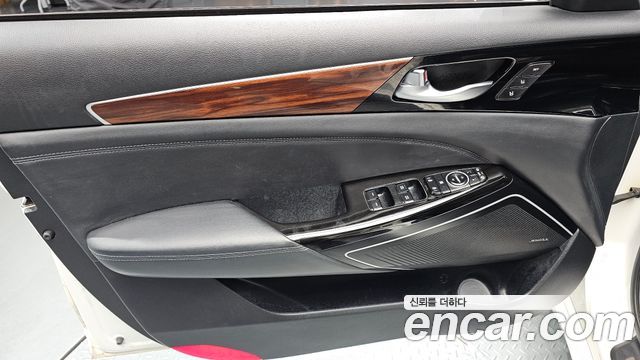 Kia K7 2017 — photo 14