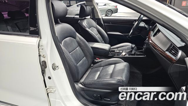 Kia K7 2017 — photo 16