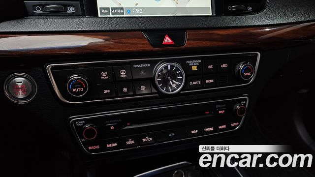 Kia K7 2017 — photo 27
