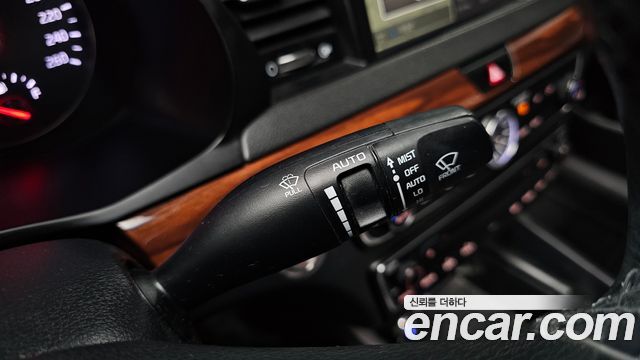 Kia K7 2017 — photo 34
