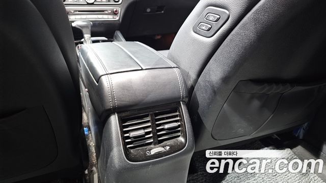 Kia K7 2017 — photo 35