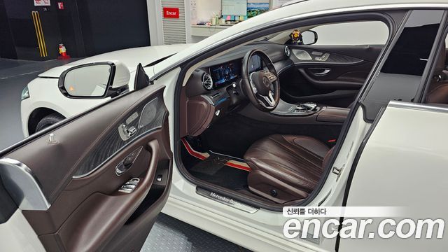 Mercedes-Benz CLS-Class 2019 — photo 10
