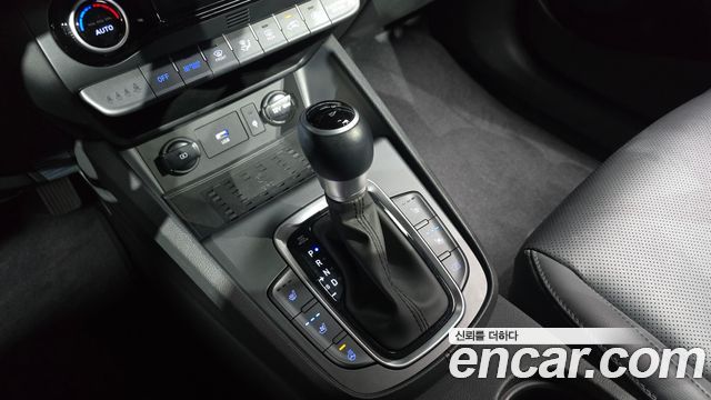 Hyundai Kona 2023 — photo 12