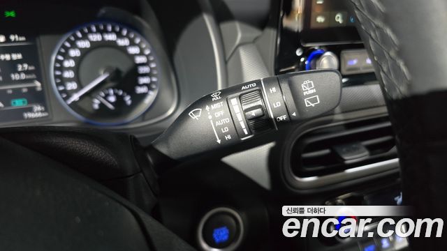Hyundai Kona 2023 — photo 27