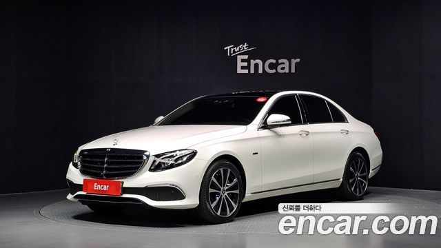 Mercedes-Benz E-Class 2019 — photo 1
