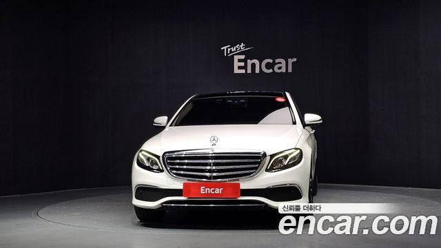 Mercedes-Benz E-Class 2019 — photo 3
