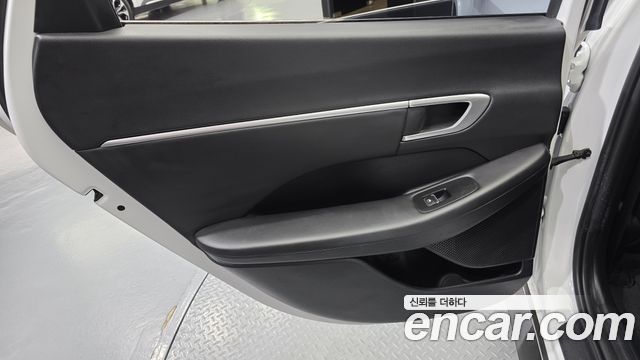 Hyundai Sonata 2022 — photo 15
