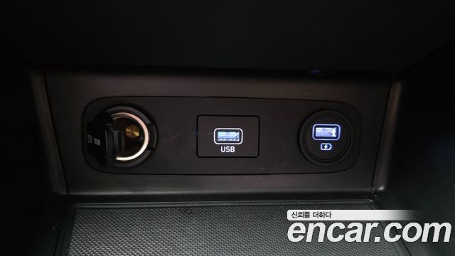 Hyundai Sonata 2022 — photo 31