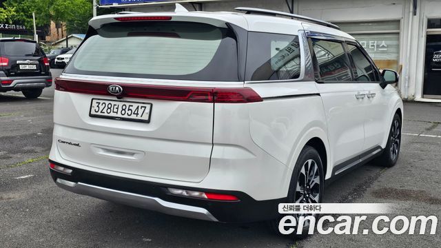 Kia Canival 2021 — photo 7
