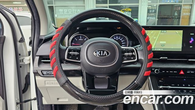 Kia Canival 2021 — photo 13