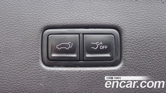 Kia Canival 2021 — photo 18