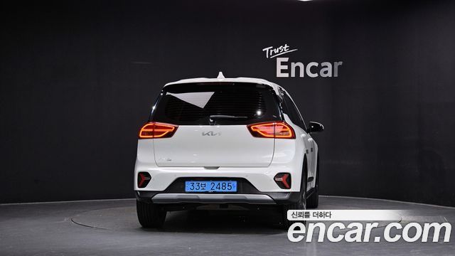 Kia Niro 2023 — photo 4