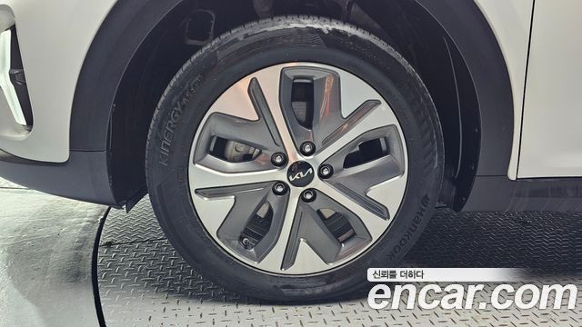 Kia Niro 2023 — photo 5