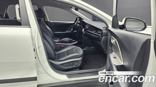 Kia Niro 2023 — photo 17