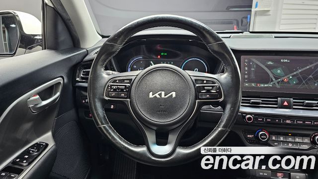 Kia Niro 2023 — photo 19