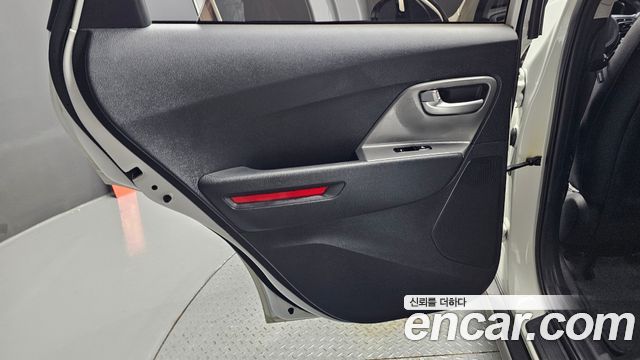 Kia Niro 2023 — photo 15