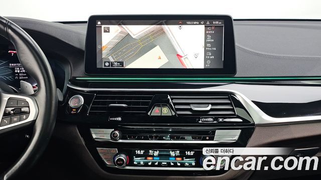 BMW Gran Turismo 2024 — photo 15