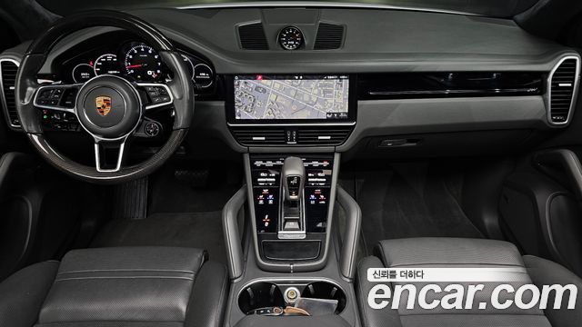 Porsche Cayenne 2019 — photo 10