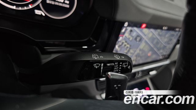 Porsche Cayenne 2019 — photo 30