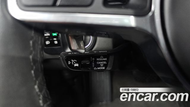 Porsche Cayenne 2019 — photo 33
