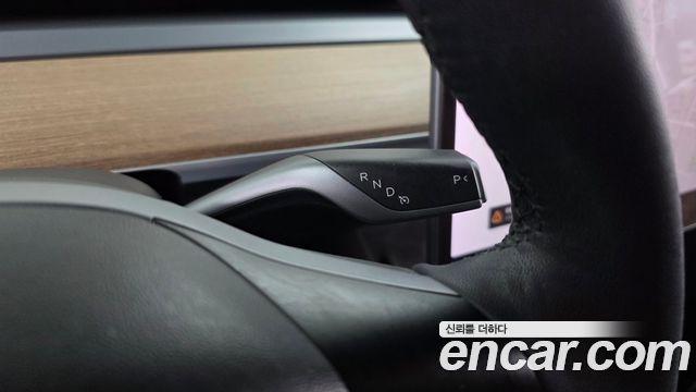 Tesla Model Y 2021 — photo 12