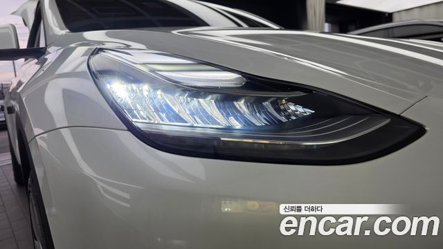 Tesla Model Y 2021 — photo 8