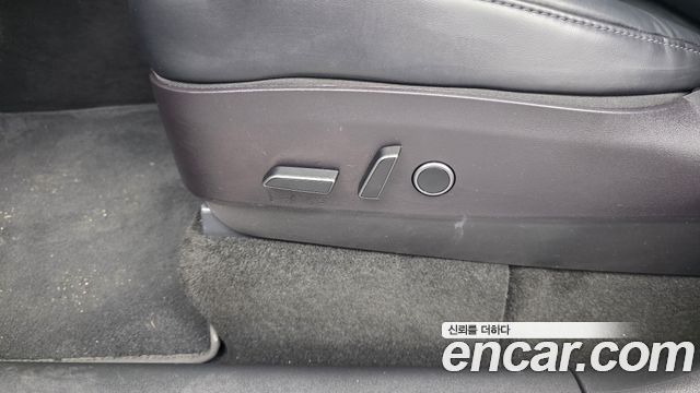 Tesla Model Y 2021 — photo 35