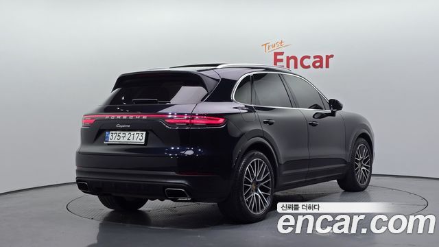 Porsche Cayenne 2021 — photo 2