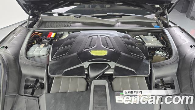Porsche Cayenne 2021 — photo 6
