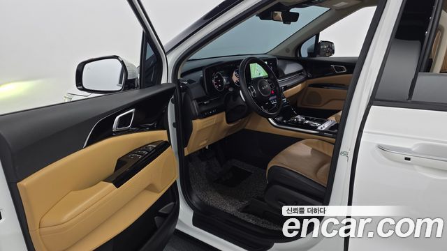Kia Canival 2023 — photo 13