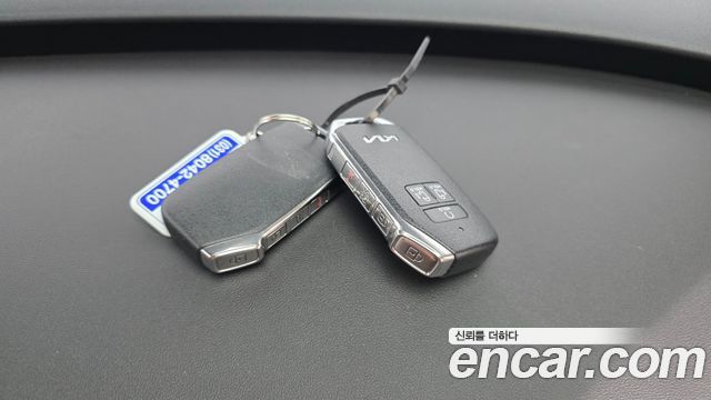 Kia Canival 2023 — photo 24
