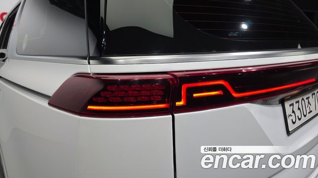 Kia Canival 2023 — photo 9