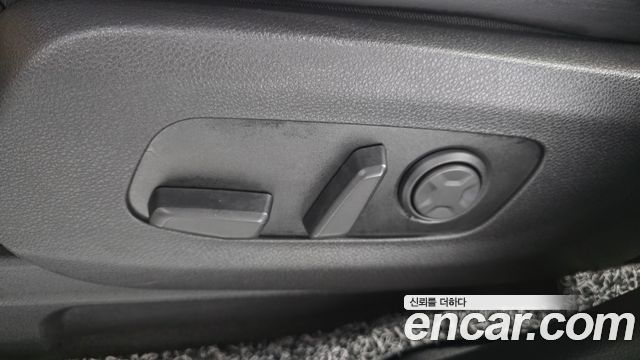 Kia Canival 2023 — photo 31