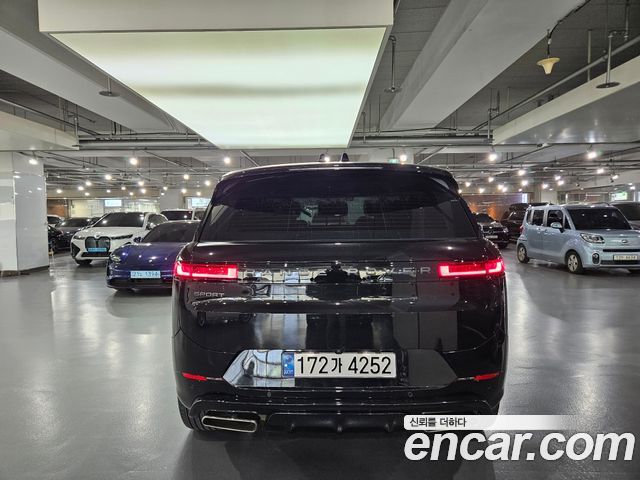 Land Rover Range Rover Sport 2025 — photo 3