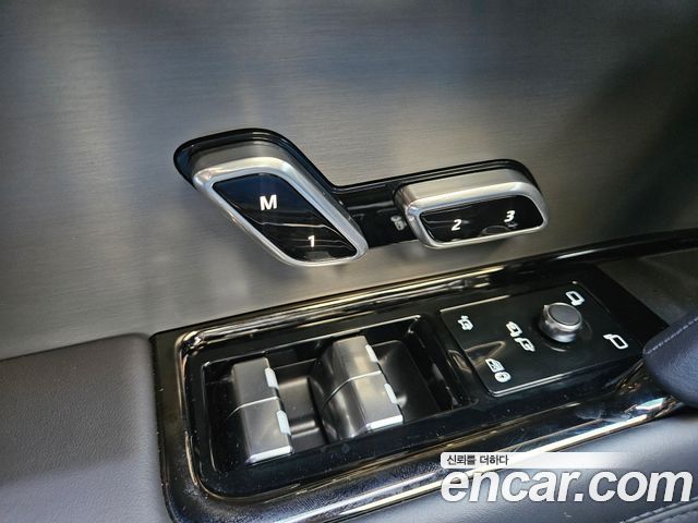 Land Rover Range Rover Sport 2025 — photo 18