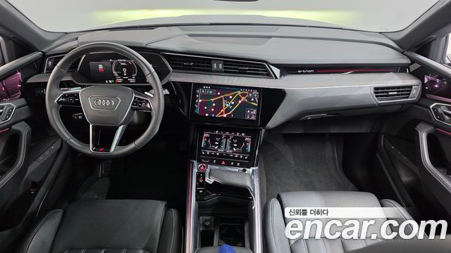 Audi e-tron 2023 — photo 6