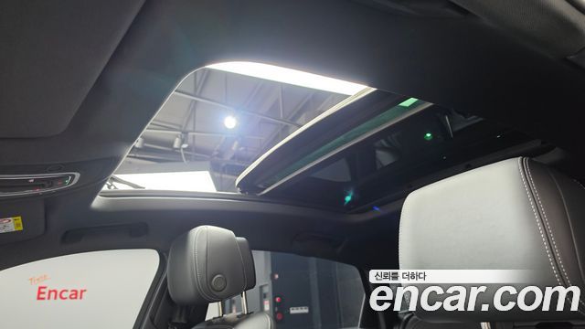 Audi e-tron 2023 — photo 24