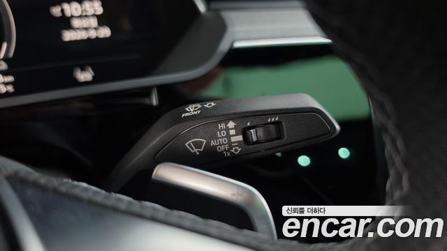 Audi e-tron 2023 — photo 43