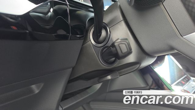 Audi e-tron 2023 — photo 44