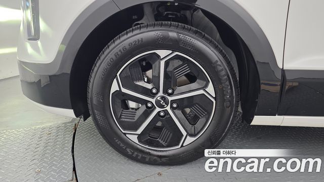 Kia Niro 2027 — photo 5