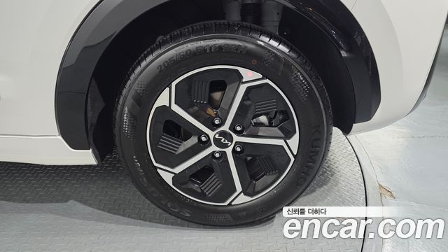 Kia Niro 2027 — photo 7