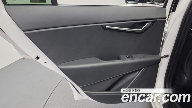 Kia Niro 2027 — photo 15