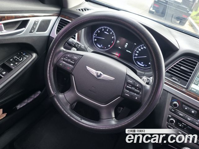 Hyundai Genesis 2014 — photo 9