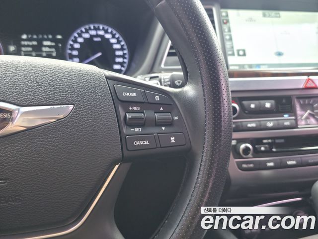 Hyundai Genesis 2014 — photo 10