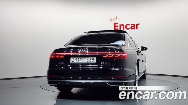 Audi A8 2020 — photo 4