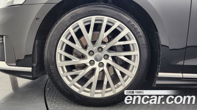 Audi A8 2020 — photo 5