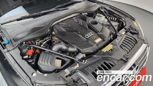 Audi A8 2020 — photo 6
